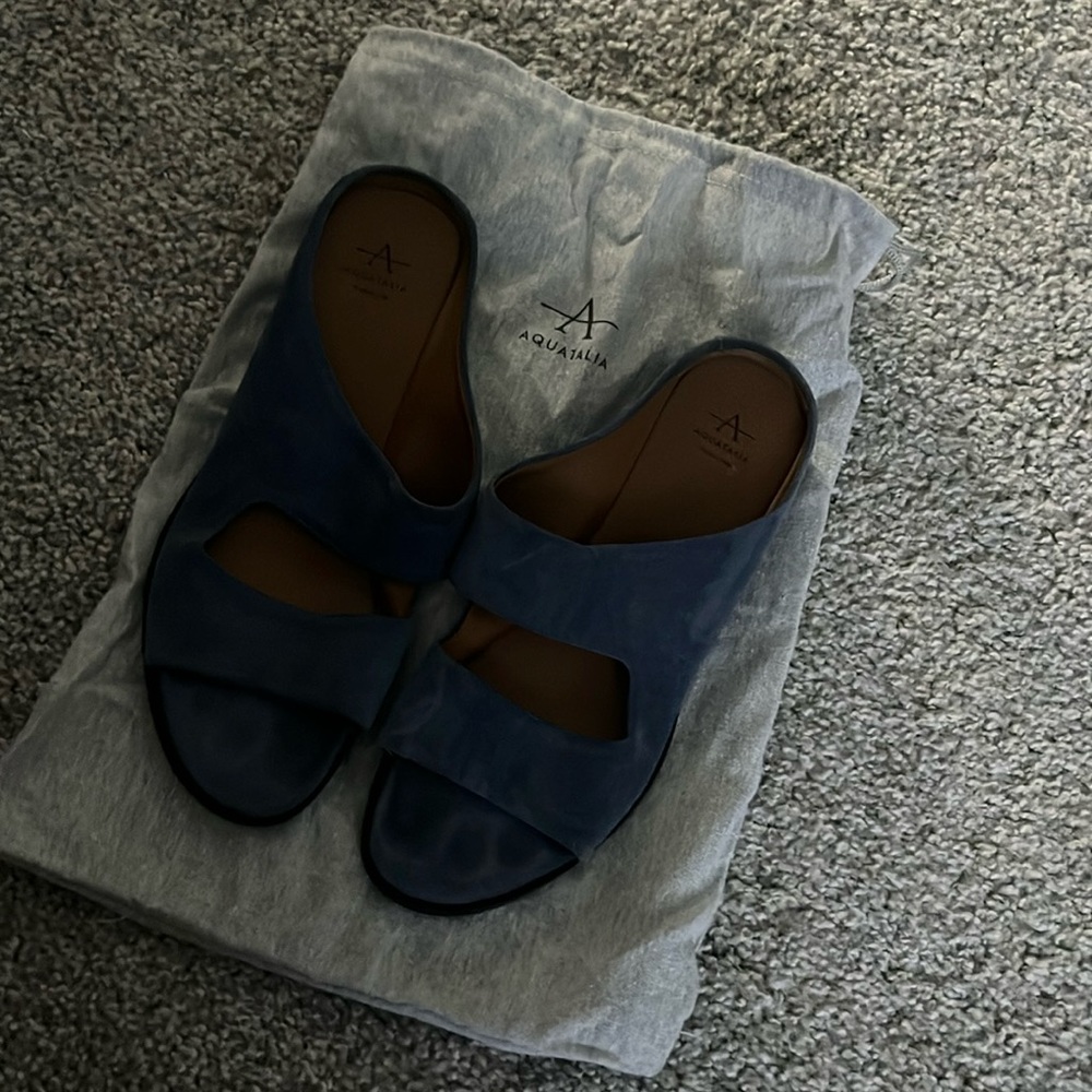 Aquatalia slides